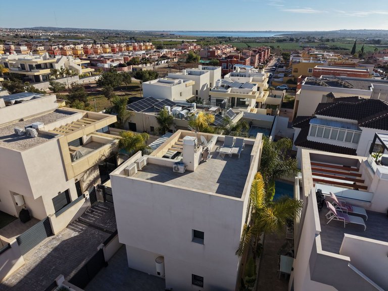 Villa for Sale in Los Montesinos, Alicante 16