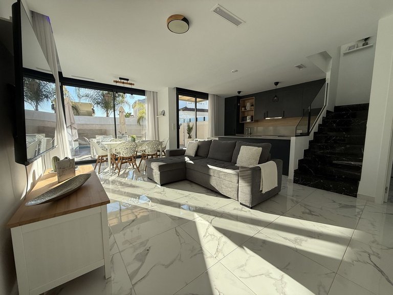 Villa for Sale in Los Montesinos, Alicante 27