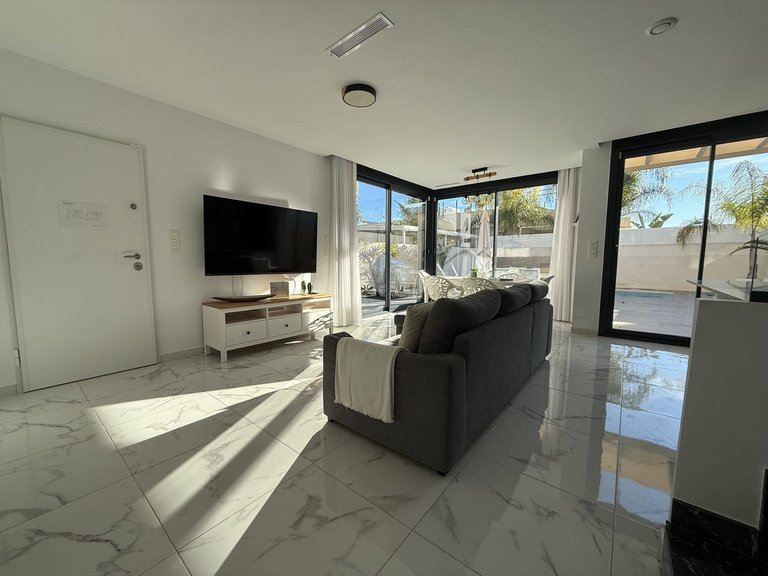 Villa for Sale in Los Montesinos, Alicante 28