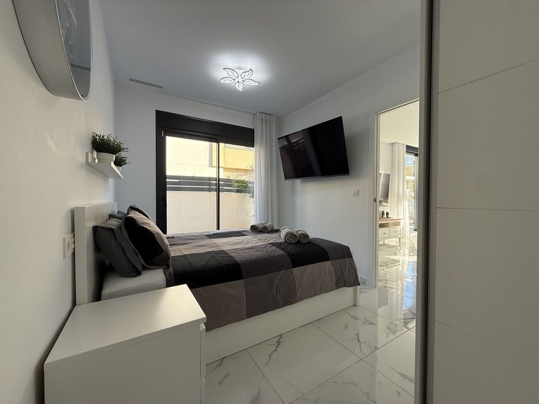 Villa for Sale in Los Montesinos, Alicante 39