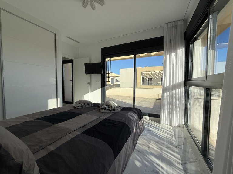 Villa for Sale in Los Montesinos, Alicante 45