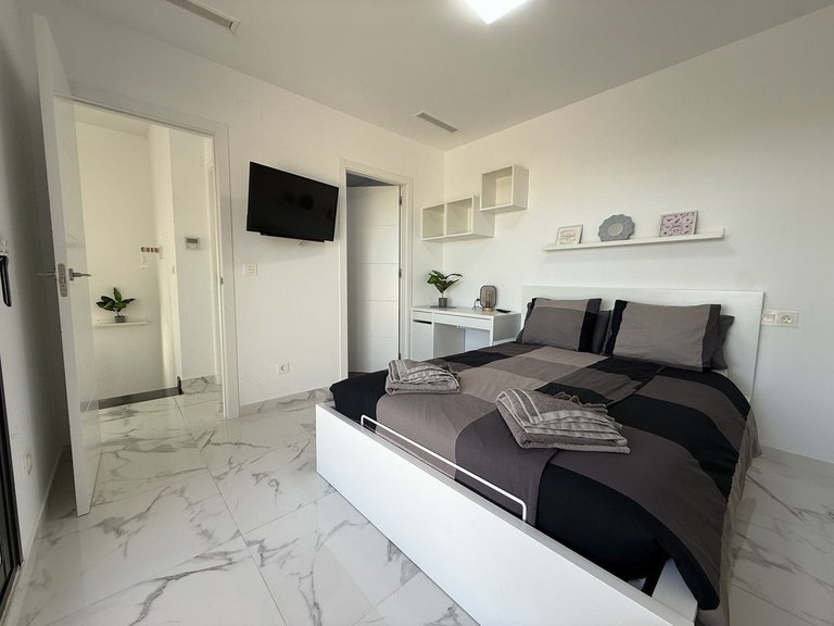 Villa for Sale in Los Montesinos, Alicante 49