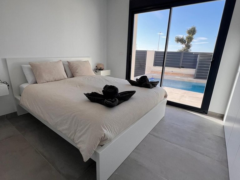 Villa for Sale in Los Montesinos, Alicante 18