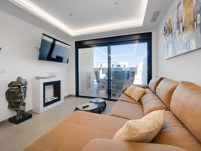 Villa for Sale in Los Montesinos, Alicante 16
