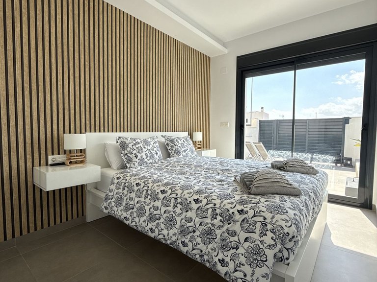 Villa for Sale in Los Montesinos, Alicante 33