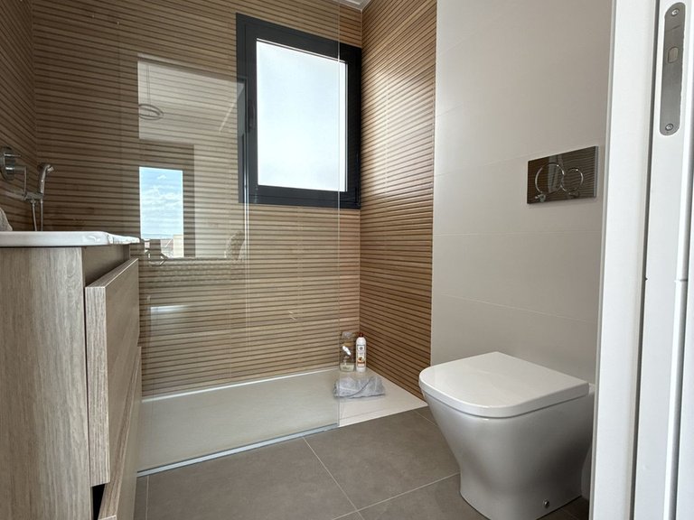 Villa for Sale in Los Montesinos, Alicante 46