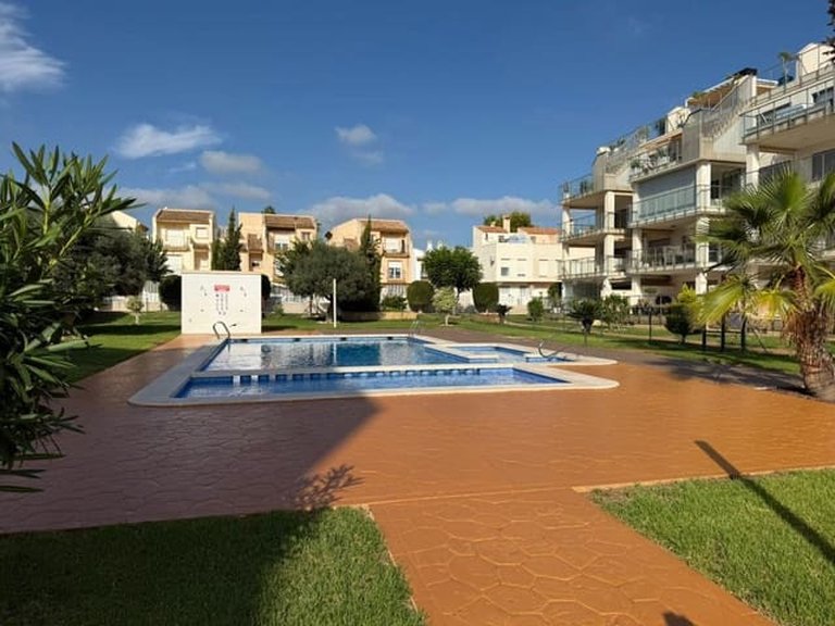 Apartment for Sale in Villamartin, Alicante 19