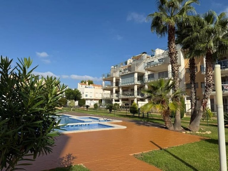 Apartment for Sale in Villamartin, Alicante 20