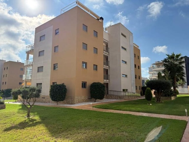 Apartment for Sale in Villamartin, Alicante 25