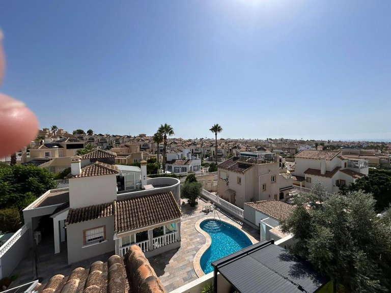 Villa for Sale in San Miguel De Salinas, Alicante 28