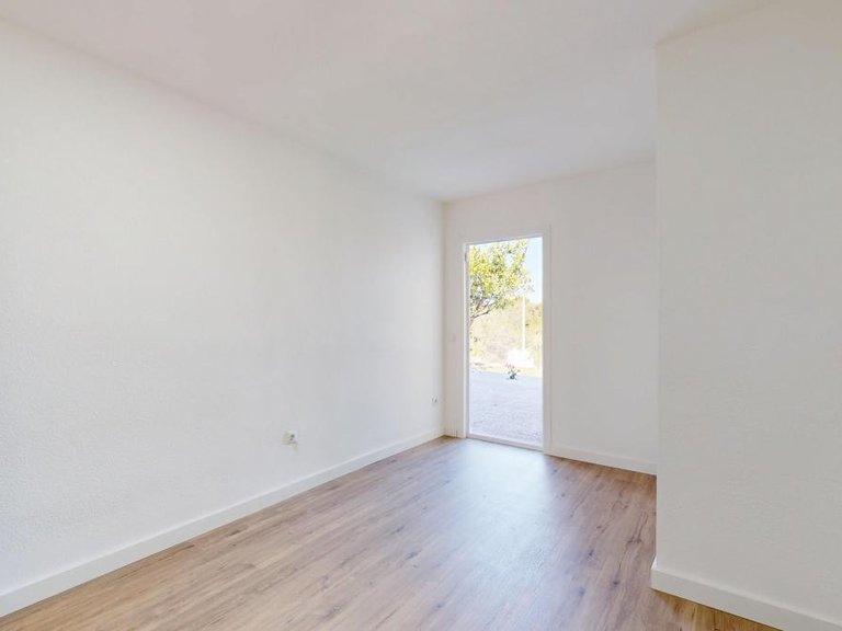 Apartment for Sale in Villamartin, Alicante 30