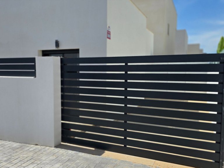 Villa for Sale in Los Montesinos, Alicante 39