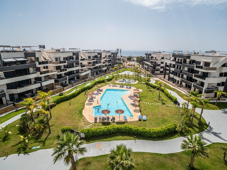 Apartment for Sale in Playa Flamenca, Alicante 1