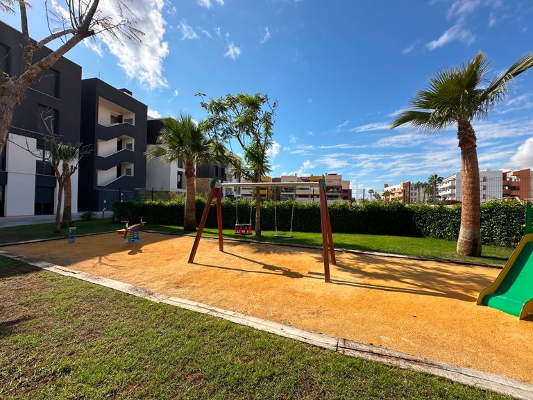 Apartment for Sale in Playa Flamenca, Alicante 32