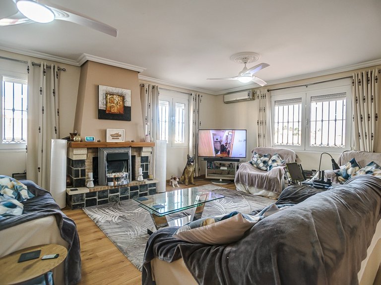 Villa for Sale in Torrevieja, Alicante 17