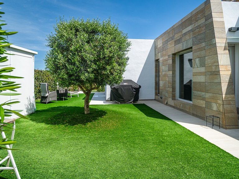 Villa for Sale in Algorfa, Alicante 36