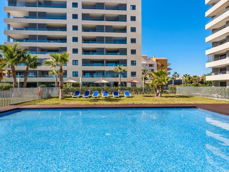 Apartment for Sale in Punta Prima, Alicante 34