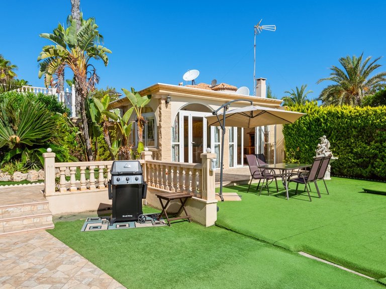 Villa for Sale in Playa Flamenca, Alicante 12