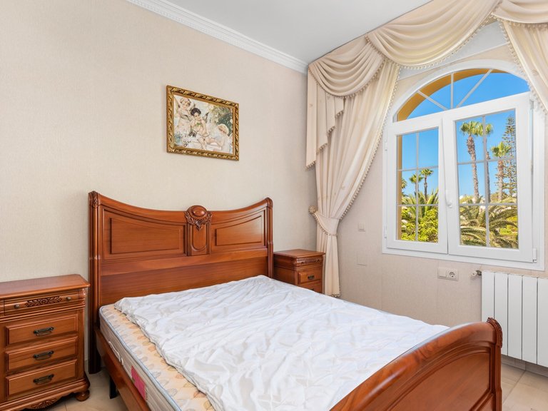 Villa for Sale in Playa Flamenca, Alicante 46