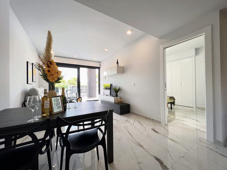 Apartment for Sale in Los Altos, Alicante 11