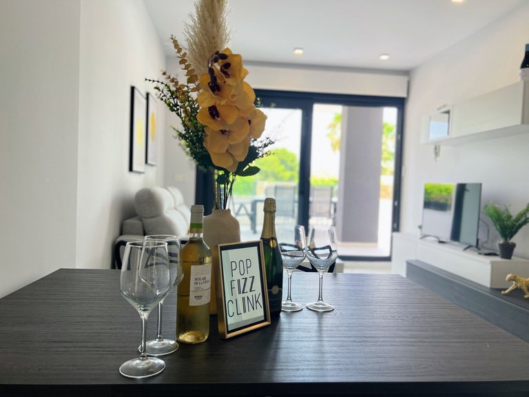 Apartment for Sale in Los Altos, Alicante 12