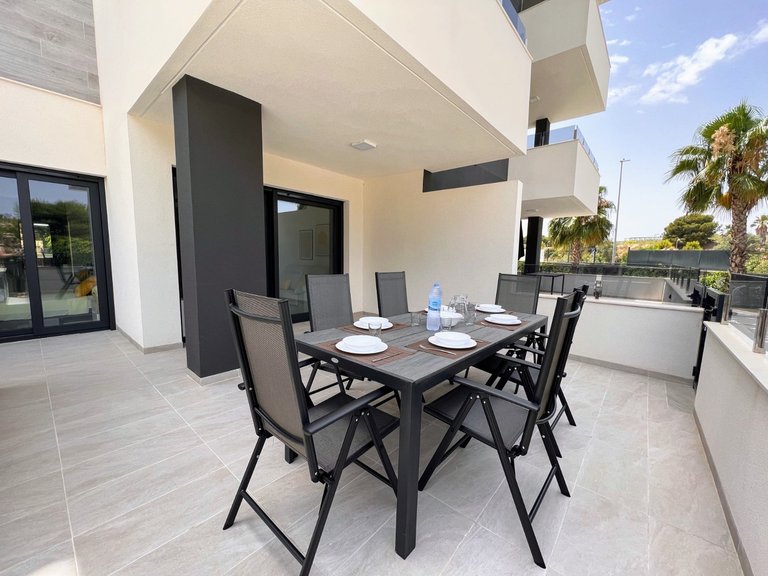 Apartment for Sale in Los Altos, Alicante 33