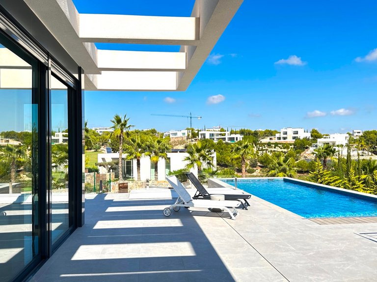 Villa for Sale in Las Colinas, Alicante 4