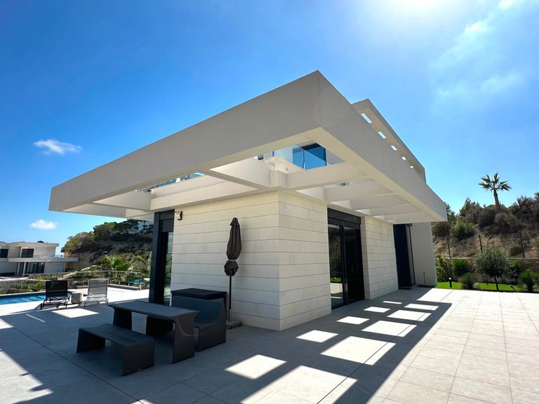 Villa for Sale in Las Colinas, Alicante 35