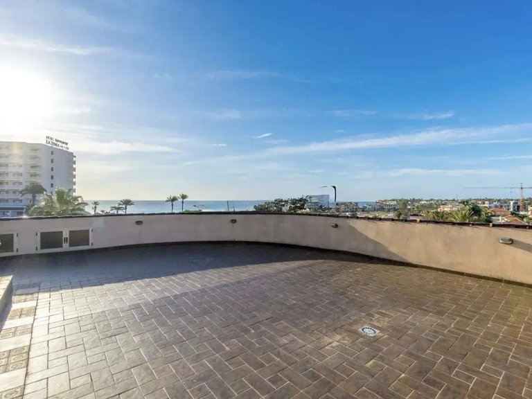 Villa for Sale in La Zenia, Alicante 33