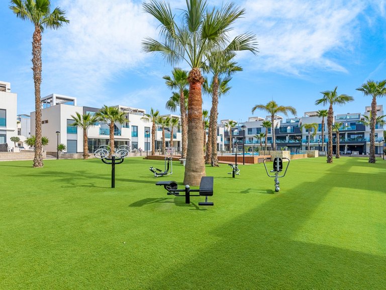 Apartment for Sale in Guardamar Del Segura, Alicante 30