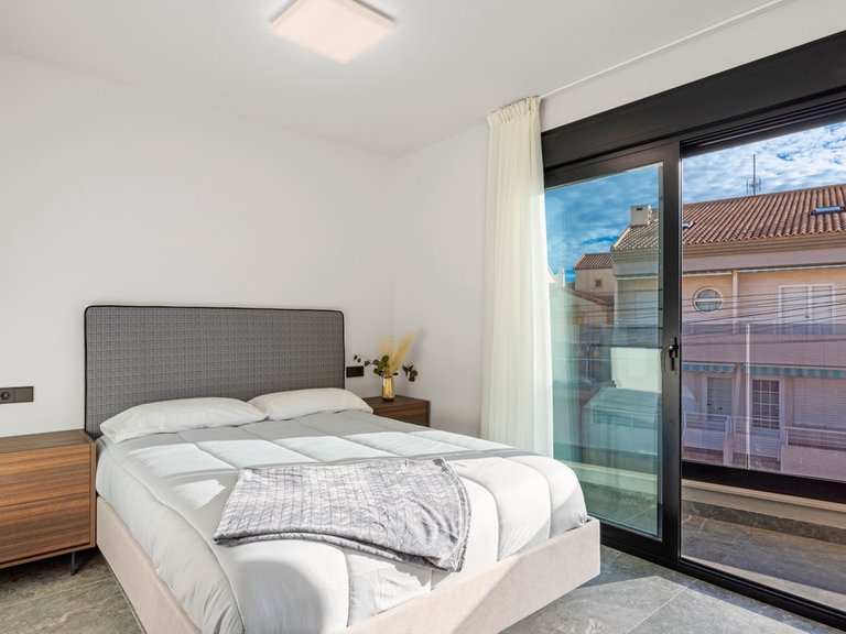 Villa for Sale in Pilar De La Horadada, Alicante 25