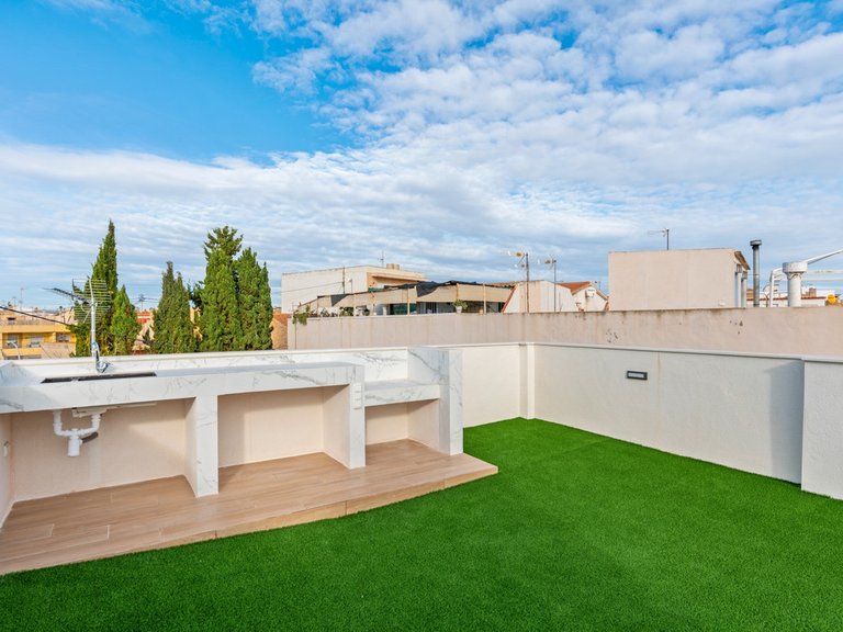 Villa for Sale in Pilar De La Horadada, Alicante 31