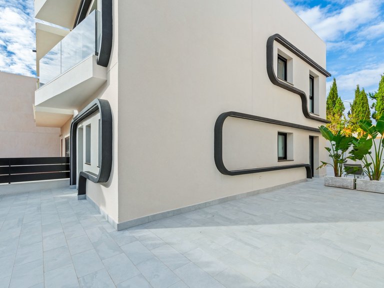 Villa for Sale in Pilar De La Horadada, Alicante 39