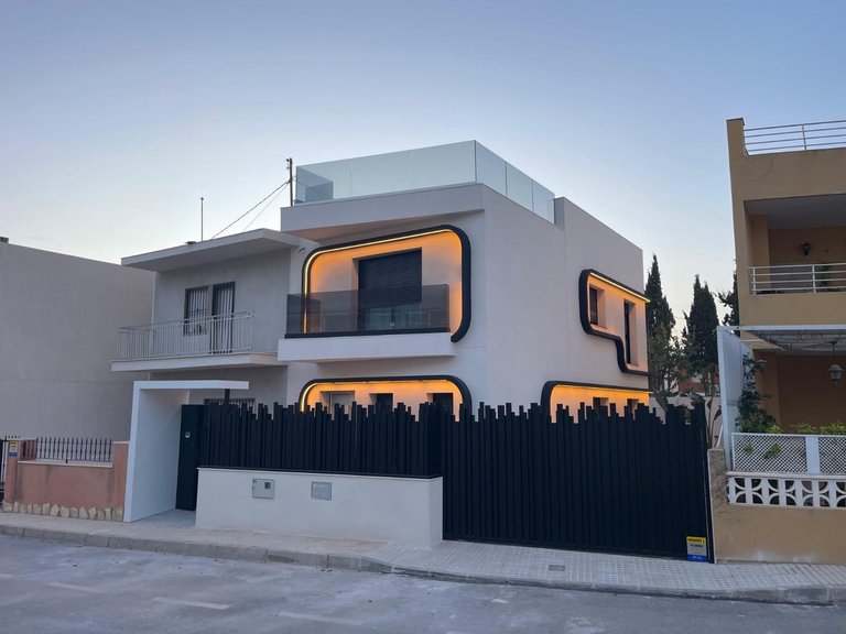 Villa for Sale in Pilar De La Horadada, Alicante 45