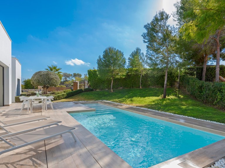 Villa for Sale in Las Colinas, Alicante 2
