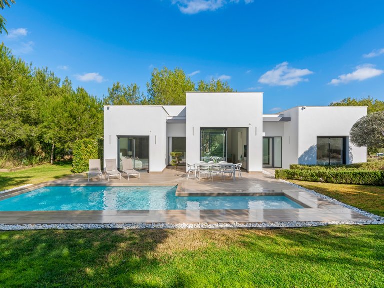 Villa for Sale in Las Colinas, Alicante 3