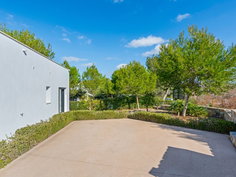 Villa for Sale in Las Colinas, Alicante 34