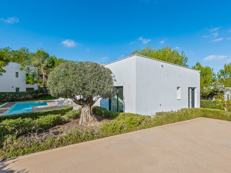 Villa for Sale in Las Colinas, Alicante 35