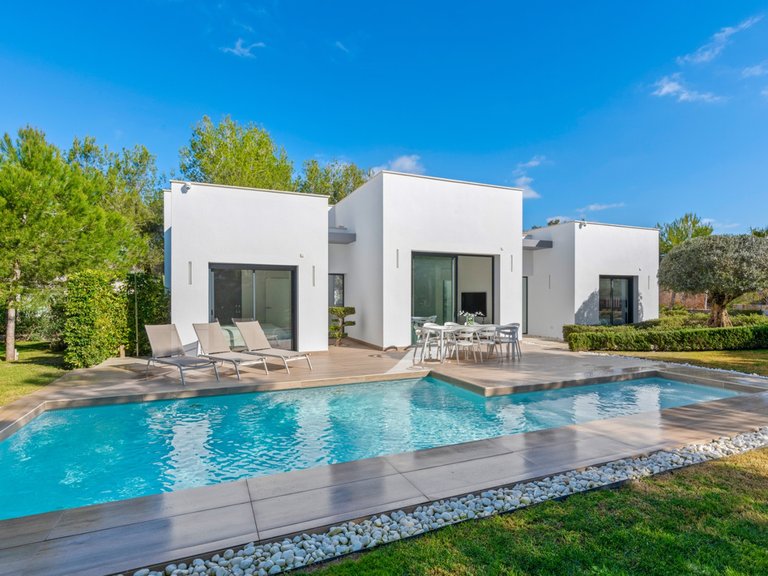 Villa for Sale in Las Colinas, Alicante 38