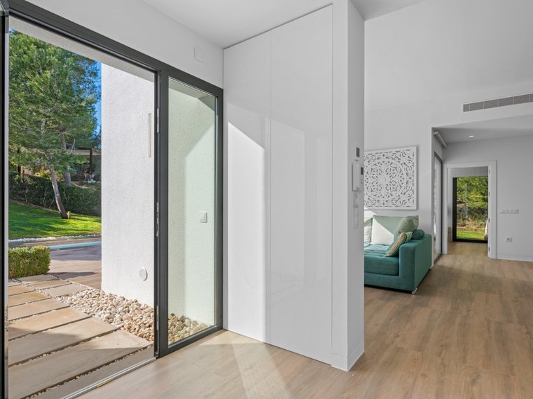 Villa for Sale in Las Colinas, Alicante 41