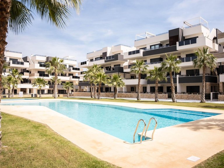 Apartment for Sale in Los Altos, Alicante 1