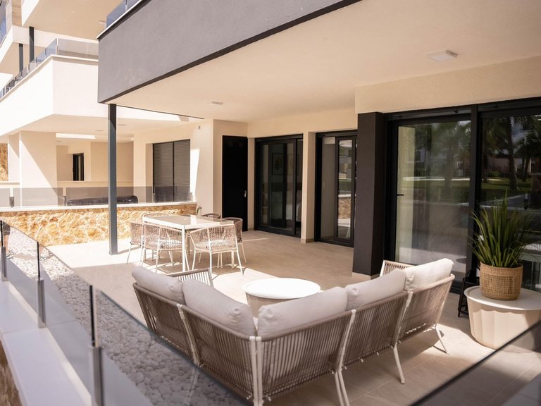 Apartment for Sale in Los Altos, Alicante 3