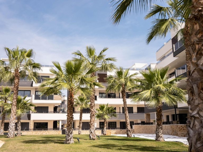 Apartment for Sale in Los Altos, Alicante 21