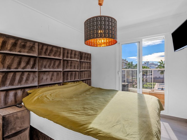 Apartment for Sale in Villamartin, Alicante 14