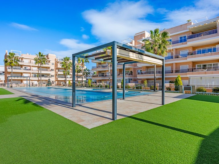 Apartment for Sale in Villamartin, Alicante 28