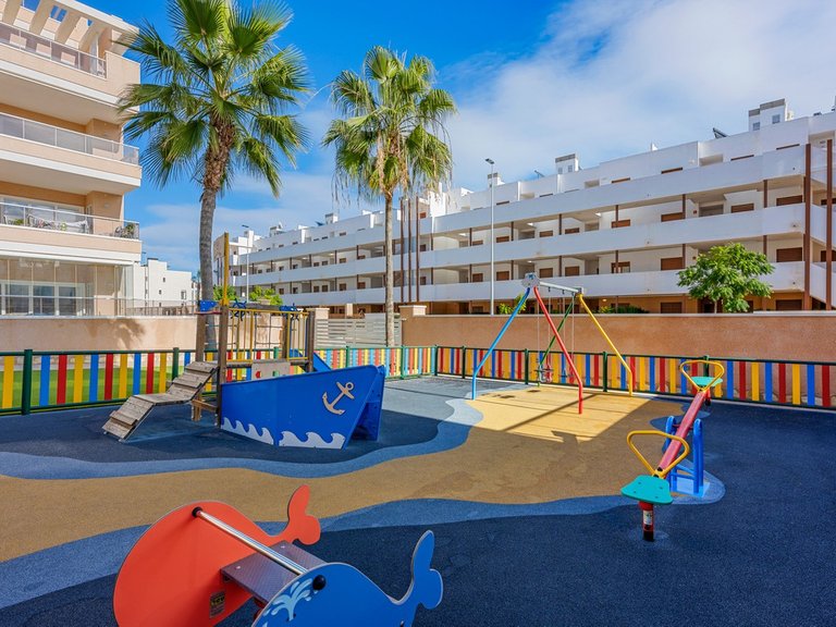 Apartment for Sale in Villamartin, Alicante 34