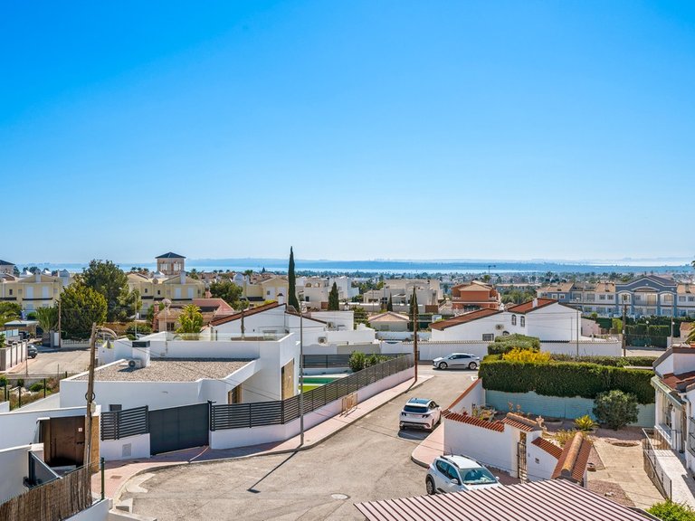 Villa for Sale in Ciudad Quesada, Alicante 4