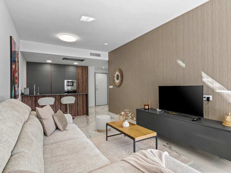 Apartment for Sale in Los Altos, Alicante 4