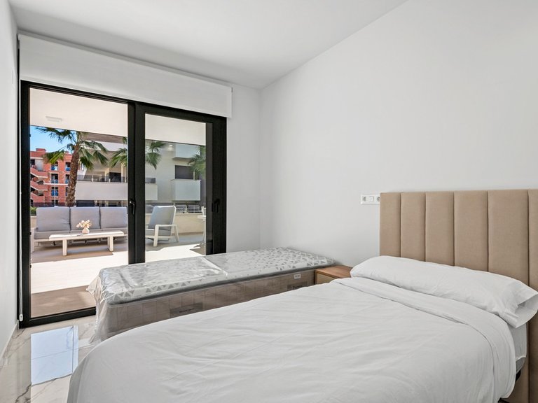 Apartment for Sale in Los Altos, Alicante 21