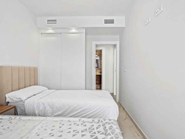 Apartment for Sale in Los Altos, Alicante 22